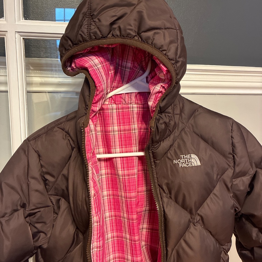 Girls North Face winter coat - Picture 3 of 4